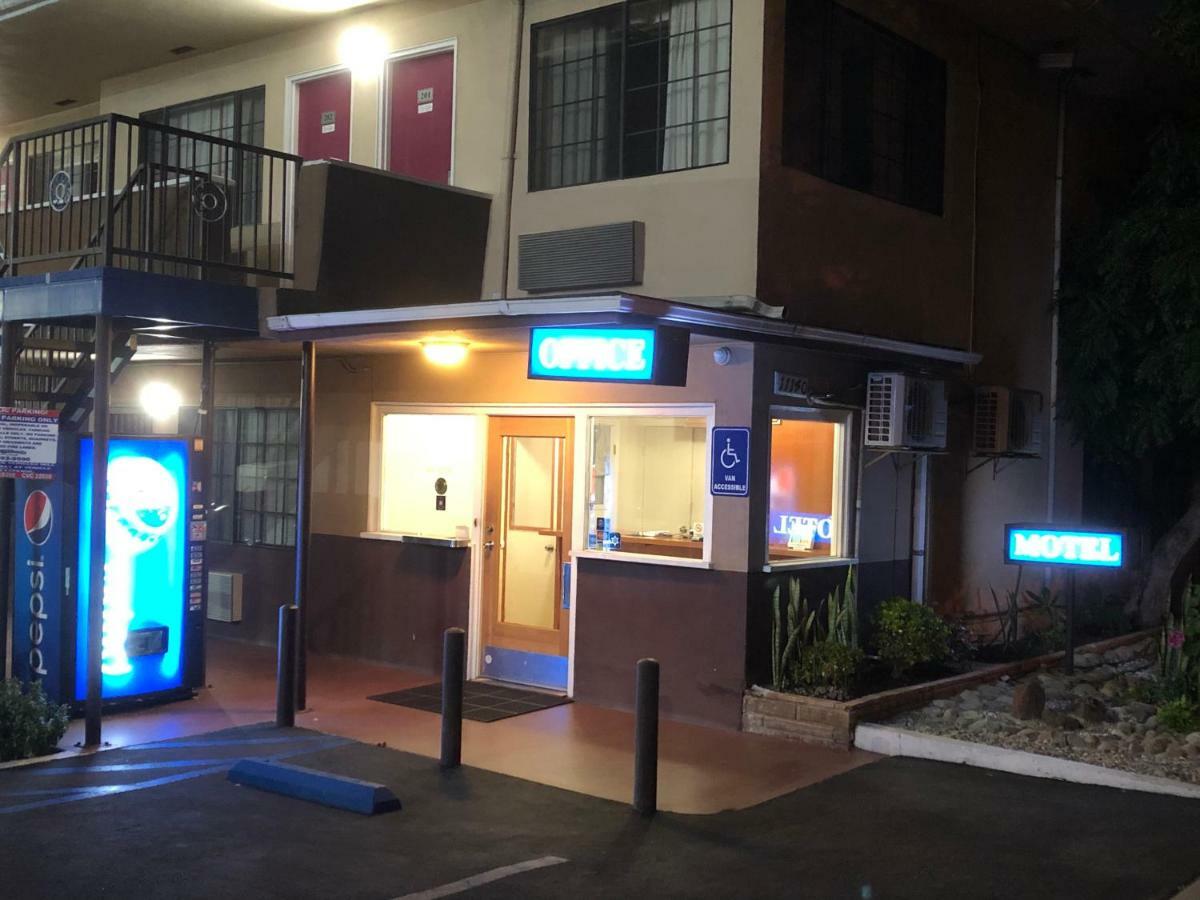 Whittier Travel Inn Exterior foto